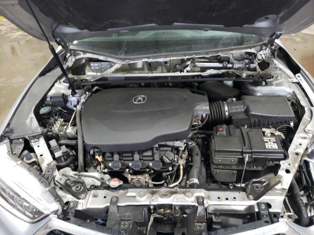 19UUB2F55JA000566 - 2018 ACURA TLX TECH SILVER photo 11