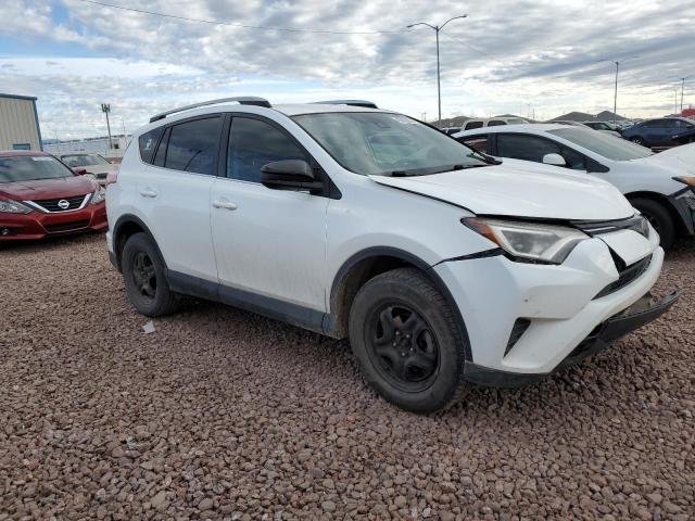 JTMZFREV5HJ139996 - 2017 TOYOTA RAV4 LE WHITE photo 4