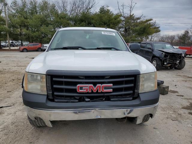 1GTEC14C47Z571181 - 2007 GMC NEW SIERRA C1500 WHITE photo 5