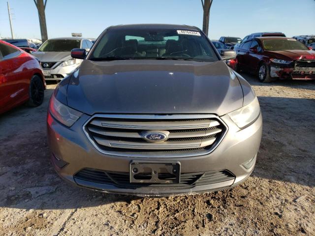 1FAHP2E80DG174825 - 2013 FORD TAURUS SEL GRAY photo 5