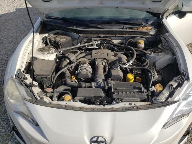 JF1ZNAA17D2712284 - 2013 TOYOTA SCION FR-S WHITE photo 11