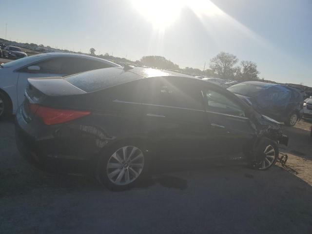 5NPEC4AC2EH938864 - 2014 HYUNDAI SONATA SE BLACK photo 3