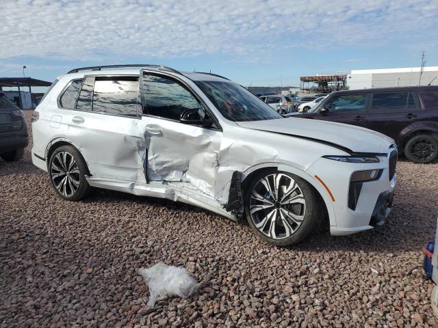 5UX33EM02P9N46251 - 2023 BMW X7 M60I WHITE photo 4