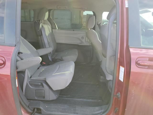 5TDKRKECXMS045561 - 2021 TOYOTA SIENNA LE RED photo 11