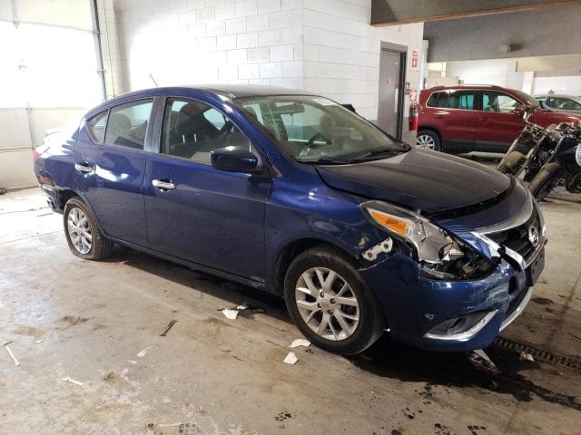 3N1CN7AP4JL806532 - 2018 NISSAN VERSA S BLUE photo 4