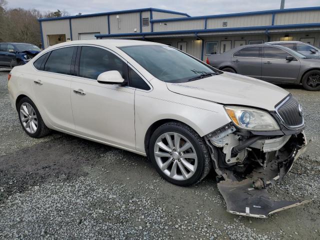 1G4PS5SK1D4236462 - 2013 BUICK VERANO WHITE photo 4