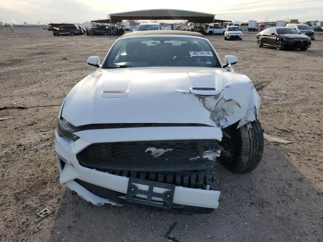 1FATP8UHXK5126336 - 2019 FORD MUSTANG WHITE photo 5