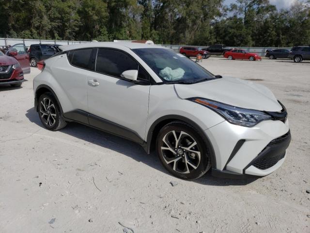 NMTKHMBX5MR138668 - 2021 TOYOTA C-HR XLE WHITE photo 4