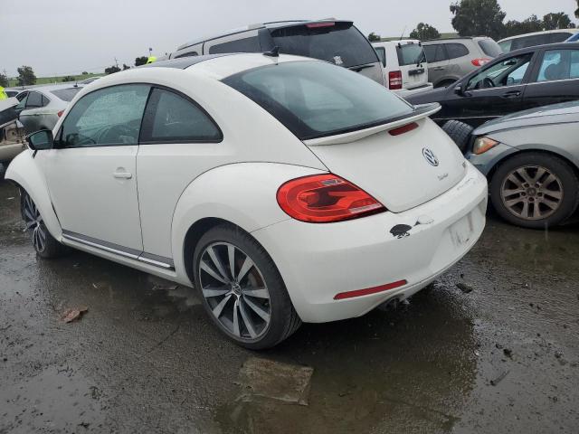 3VWVA7AT2DM608235 - 2013 VOLKSWAGEN BEETLE TURBO WHITE photo 2