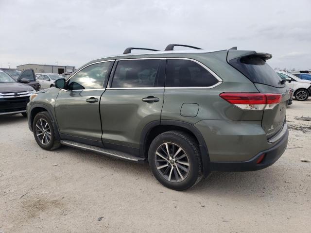 5TDKZRFH1KS332142 - 2019 TOYOTA HIGHLANDER SE GREEN photo 2