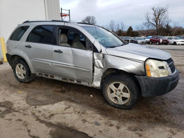 2CNDL13F456183895 - 2005 CHEVROLET EQUINOX LS SILVER photo 4