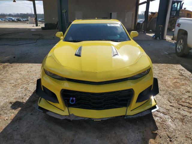 1G1FB1RS9H0118664 - 2017 CHEVROLET CAMARO LT YELLOW photo 5