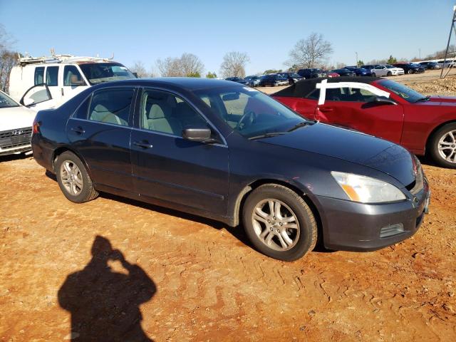 1HGCM56306A119672 - 2006 HONDA ACCORD SE GRAY photo 4