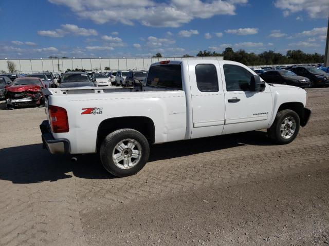 1GCRKSE79DZ153299 - 2013 CHEVROLET SILVERADO WHITE photo 3