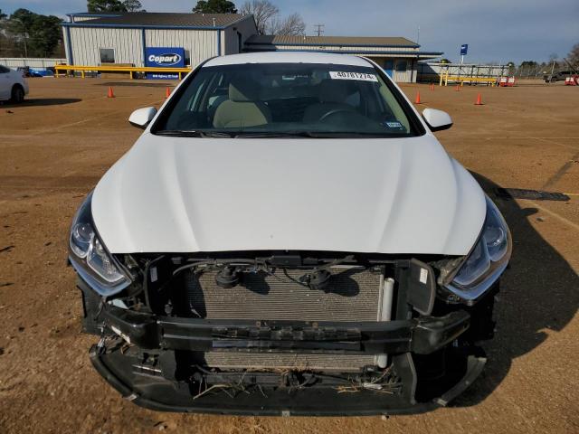 5NPE24AF1JH694390 - 2018 HYUNDAI SONATA SE WHITE photo 5