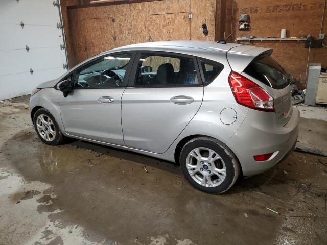 3FADP4EJ0FM202466 - 2015 FORD FIESTA SE SILVER photo 2