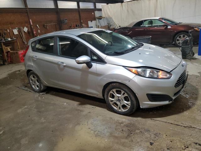 3FADP4EJ0FM202466 - 2015 FORD FIESTA SE SILVER photo 4