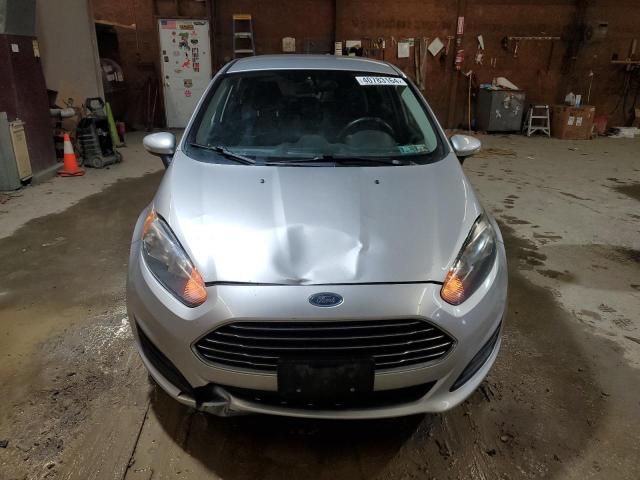 3FADP4EJ0FM202466 - 2015 FORD FIESTA SE SILVER photo 5