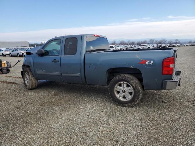 1GCRKSE36BZ440626 - 2011 CHEVROLET silverado K1500 LT BLUE photo 2