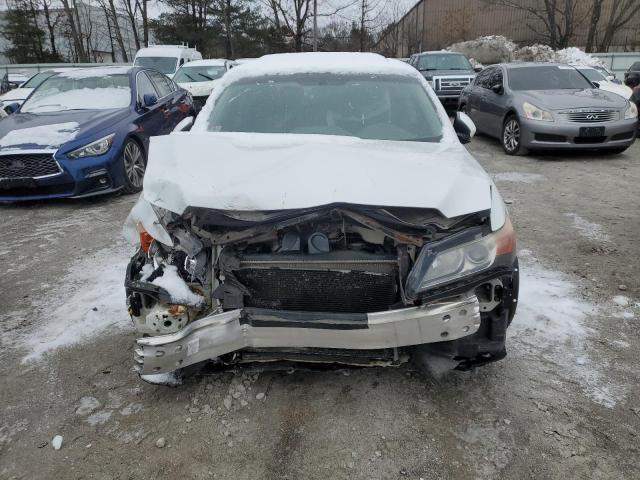 19VDE1F37DE009245 - 2013 ACURA ILX 20 WHITE photo 5