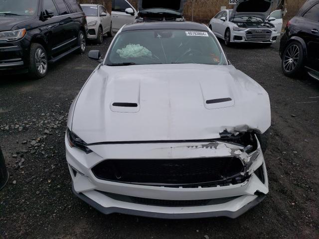 1FA6P8CF4N5108125 - 2022 FORD MUSTANG GT WHITE photo 5