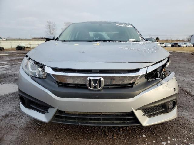 JHMFC1F33JX029556 - 2018 HONDA CIVIC EX SILVER photo 5