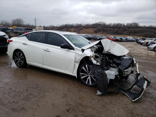 1N4BL4CV4KC127615 - 2019 NISSAN ALTIMA SR WHITE photo 4