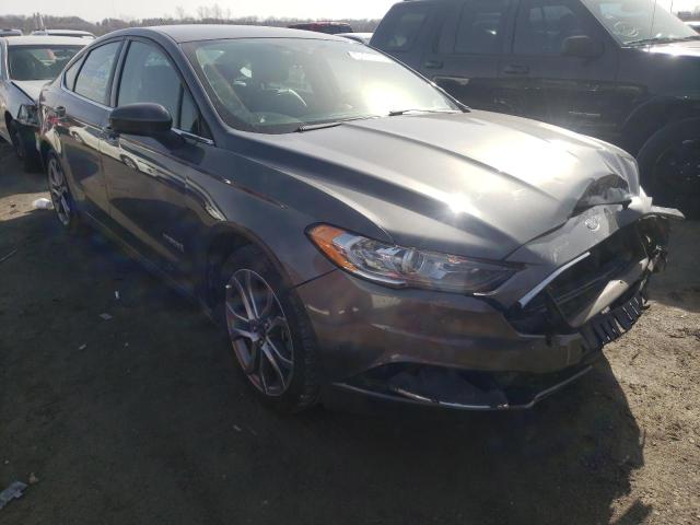 3FA6P0LU7HR314959 - 2017 FORD FUSION SE HYBRID GRAY photo 4