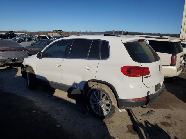 WVGAV7AX7DW525808 - 2013 VOLKSWAGEN TIGUAN S WHITE photo 2