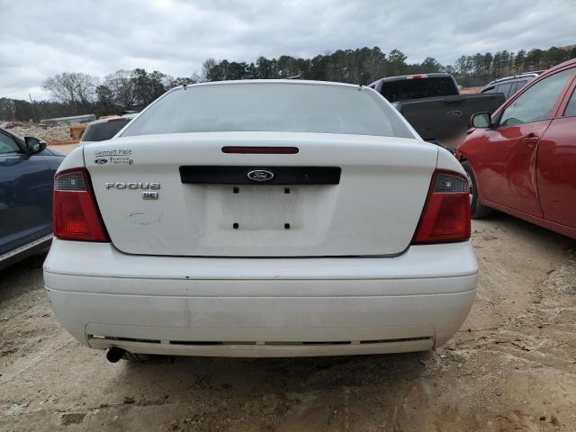 1FAHP34N37W273694 - 2007 FORD FOCUS ZX4 WHITE photo 6