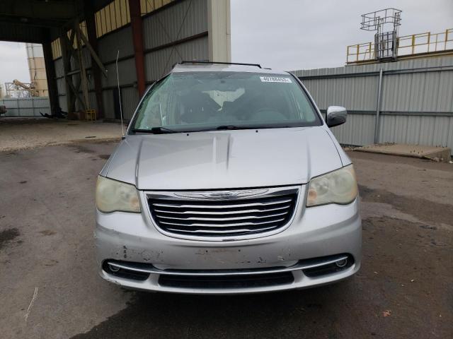 2A4RR8DG1BR690041 - 2011 CHRYSLER TOWN & COU TOURING L SILVER photo 5