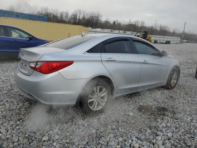 5NPEB4AC4DH514622 - 2013 HYUNDAI SONATA GLS SILVER photo 3