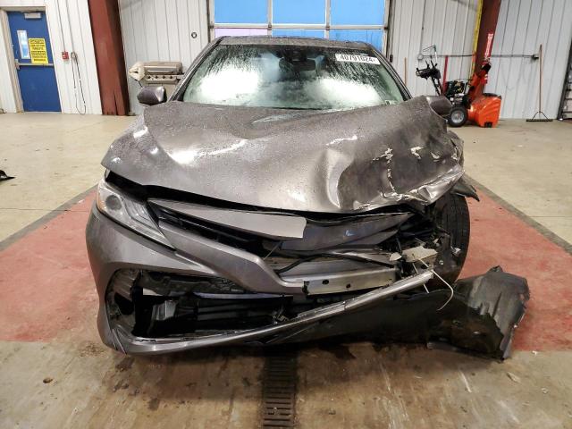 4T1F31AK6LU546334 - 2020 TOYOTA CAMRY XLE GRAY photo 5