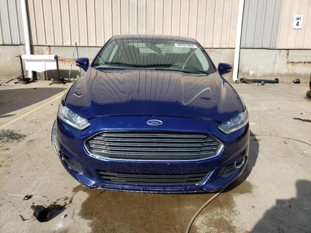 1FA6P0H78E5375402 - 2014 FORD FUSION SE BLUE photo 5