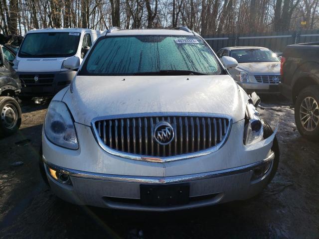 5GAKVCED2BJ414032 - 2011 BUICK ENCLAVE CXL WHITE photo 5