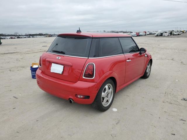 WMWSU3C59BT096005 - 2011 MINI COOPER RED photo 3