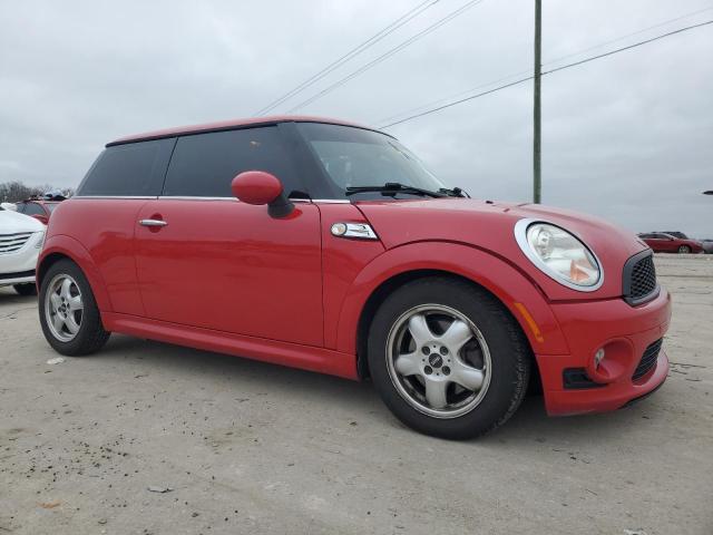 WMWSU3C59BT096005 - 2011 MINI COOPER RED photo 4