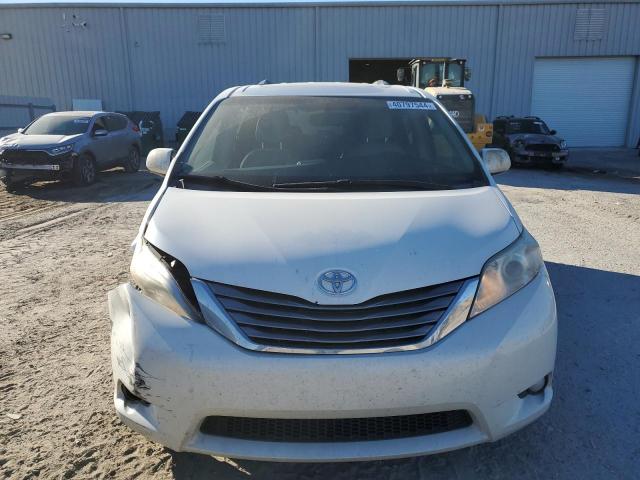 5TDYK3DC8GS737473 - 2016 TOYOTA SIENNA XLE WHITE photo 5