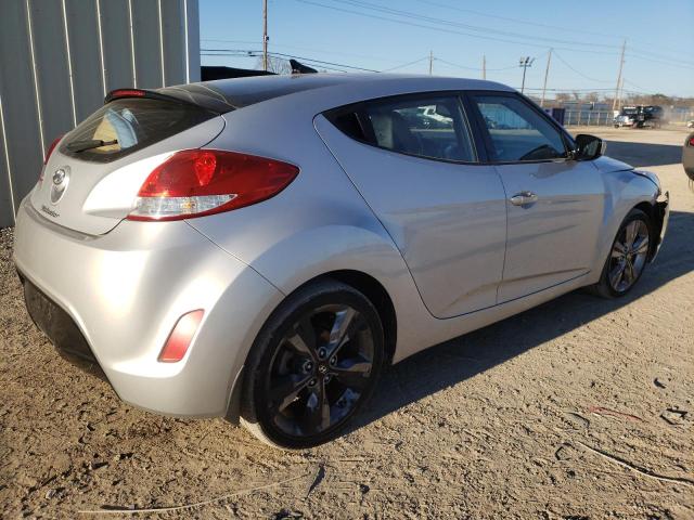 KMHTC6AD6GU281678 - 2016 HYUNDAI VELOSTER SILVER photo 3