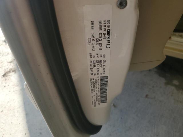 2V8HW54X99R546146 - 2009 VOLKSWAGEN ROUTAN SEL WHITE photo 14