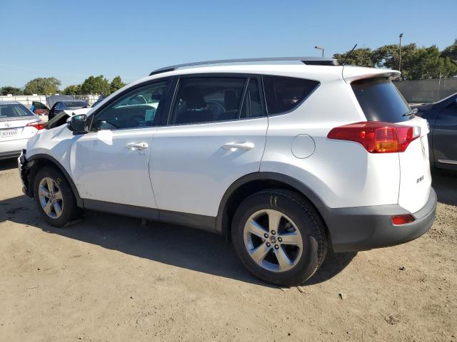 2T3WFREV8FW210612 - 2015 TOYOTA RAV4 XLE WHITE photo 2