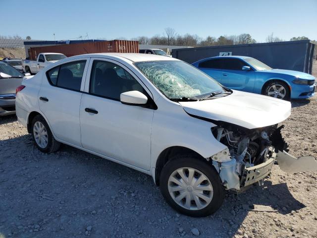 3N1CN7AP4JL828014 - 2018 NISSAN VERSA S WHITE photo 4