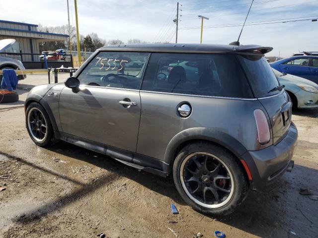 WMWRE33485TD97312 - 2005 MINI COOPER S SILVER photo 2