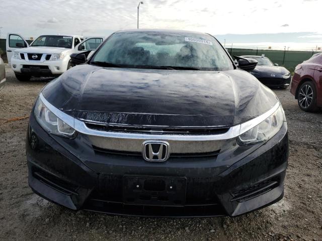 2HGFC2F70JH590913 - 2018 HONDA CIVIC EX BLACK photo 5