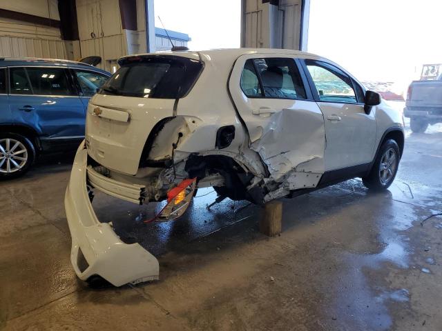 KL7CJNSBXJB715098 - 2018 CHEVROLET TRAX LS WHITE photo 3