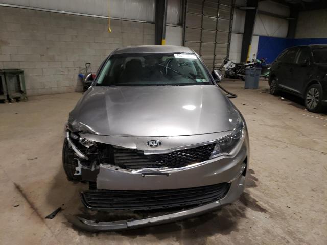 5XXGT4L39GG023448 - 2016 KIA OPTIMA LX GRAY photo 5