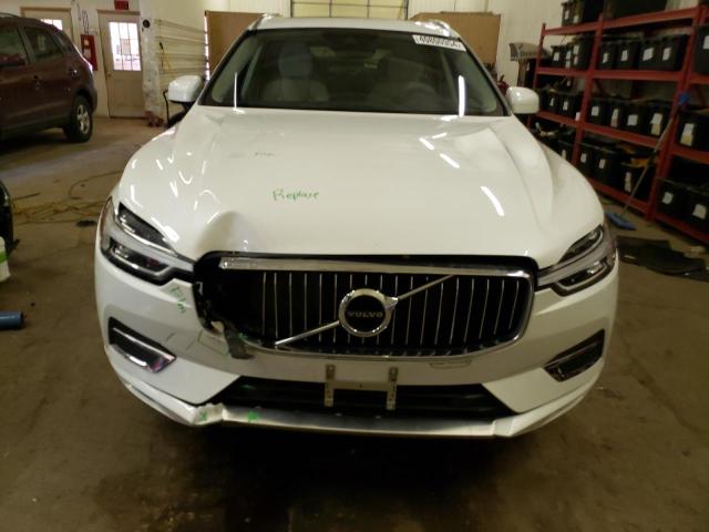 LYVA22RLXJB083335 - 2018 VOLVO XC60 T6 WHITE photo 5