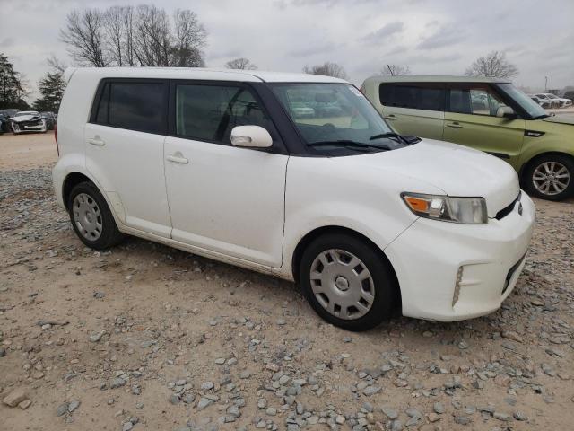 JTLZE4FE2FJ069976 - 2015 TOYOTA SCION XB 白色 照片 4
