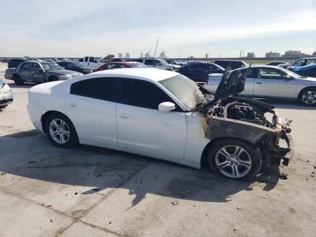 2C3CDXBGXJH170131 - 2018 DODGE CHARGER SXT WHITE photo 4