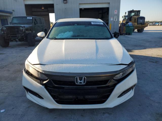 1HGCV1F32JA262430 - 2018 HONDA ACCORD SPORT WHITE photo 5